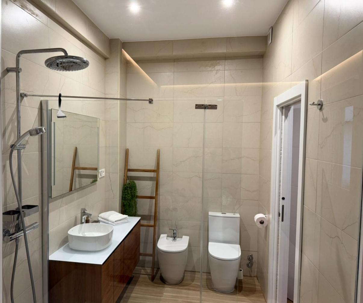Apartamento Nuevo Lujoso Suites Centro Bilbao Wifi ,Parking Gratis ภายนอก รูปภาพ